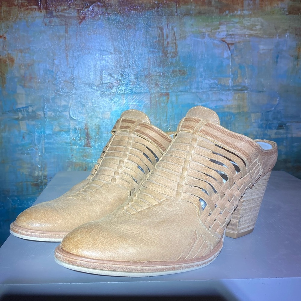 DOLCE VITA Leather Mules